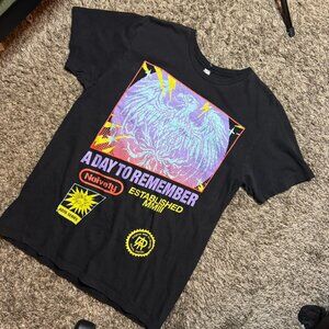 Nintendo Men's Black T-shirt